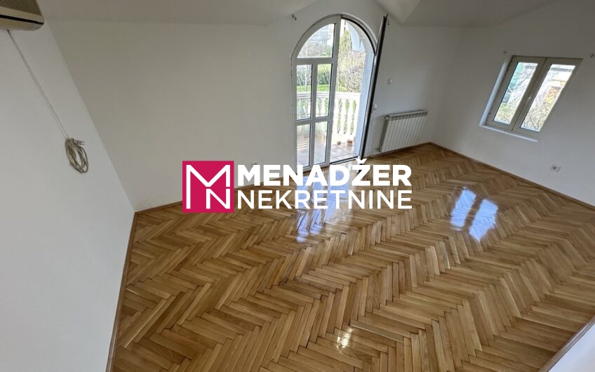 KUĆA 230 m2, PLAC 2 000 m2 – ZABJELO