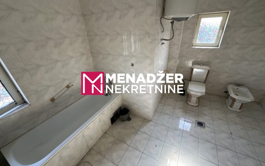 KUĆA 230 m2, PLAC 2 000 m2 – ZABJELO