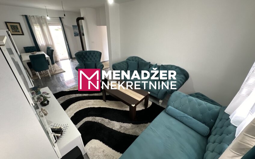 KUĆA NAMJEŠTENA 135 m2, PLAC 700 m2 – DONjI KOKOTI