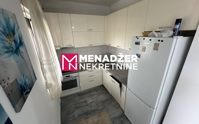 KUĆA NAMJEŠTENA 135 m2, PLAC 700 m2 – DONjI KOKOTI
