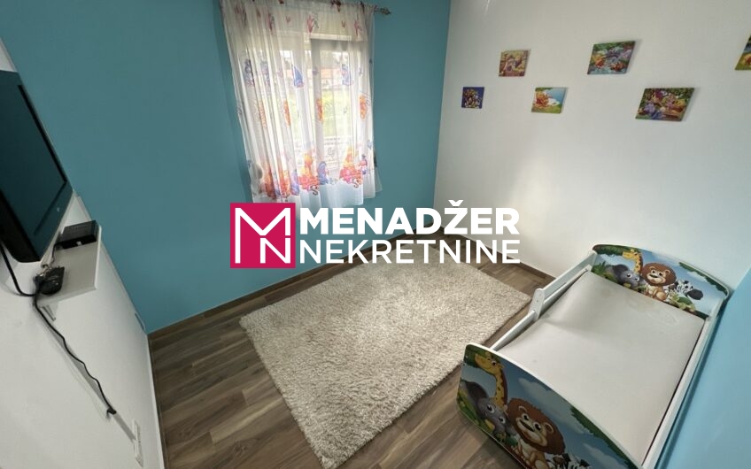 KUĆA NAMJEŠTENA 135 m2, PLAC 700 m2 – DONjI KOKOTI
