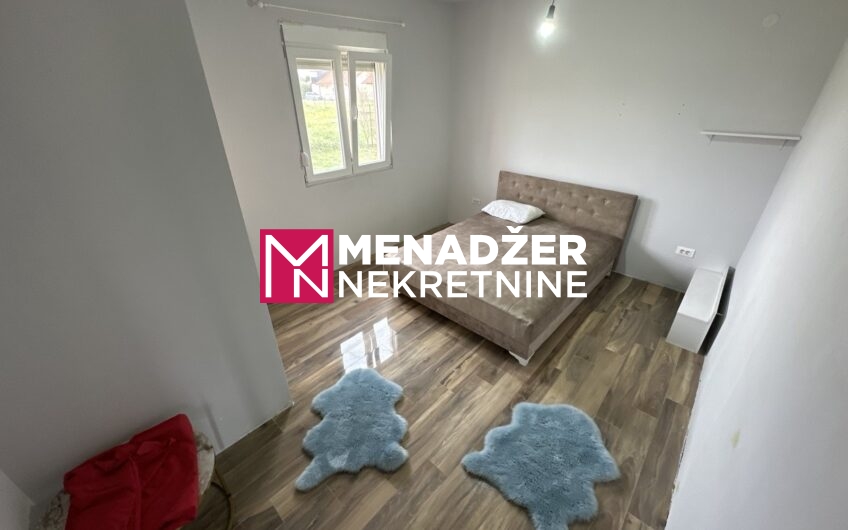 KUĆA NAMJEŠTENA 135 m2, PLAC 700 m2 – DONjI KOKOTI