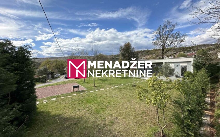 KUĆA NAMJEŠTENA 95 m2 – VRANIĆI