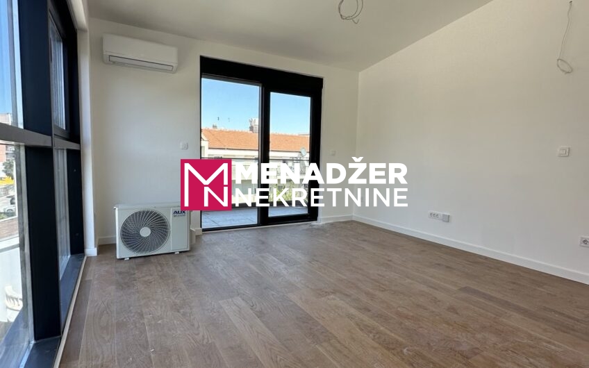 GARSONjERA 33 m2 – MOMIŠIĆI