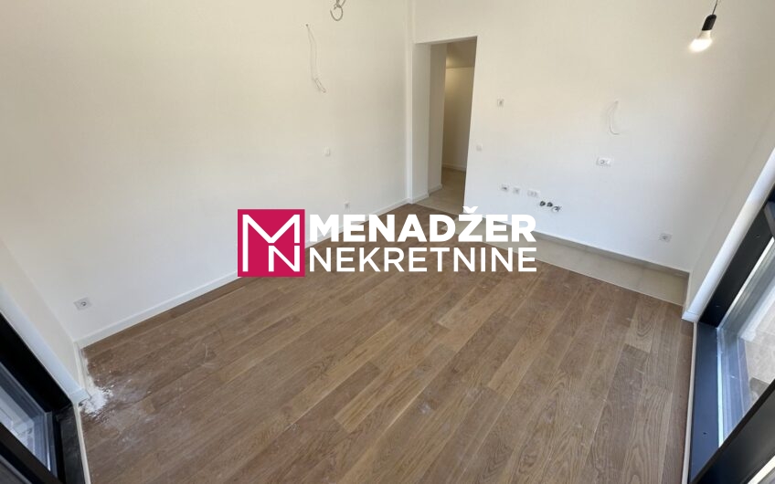 GARSONjERA 33 m2 – MOMIŠIĆI