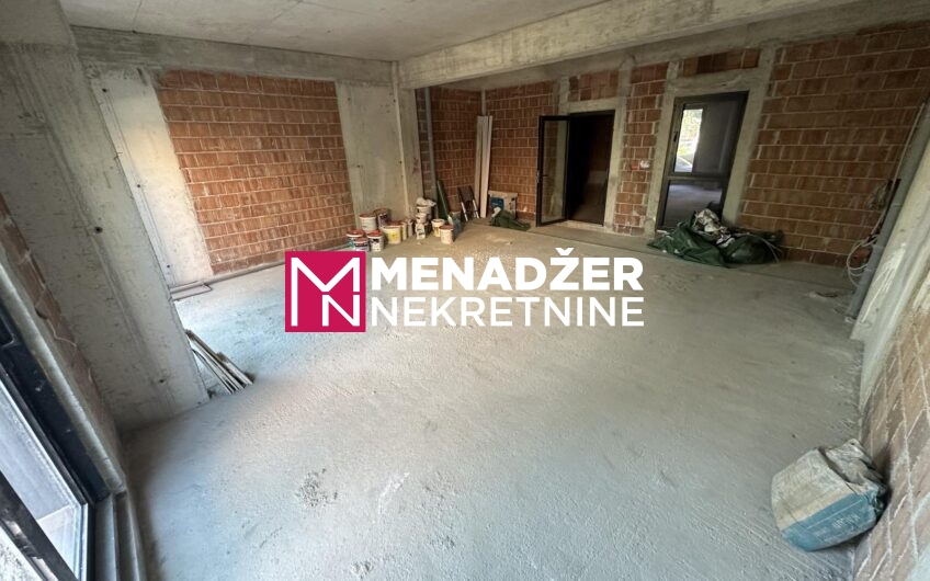 POSLOVNI PROSTOR 80 m2 – MOMIŠIĆI