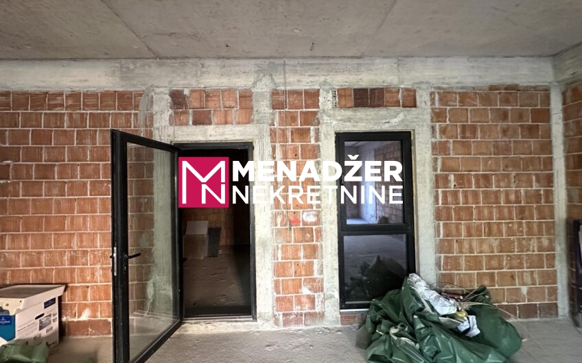 POSLOVNI PROSTOR 80 m2 – MOMIŠIĆI