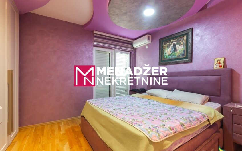 TROSOBAN NAMJEŠTEN STAN 139 m2, 3 GARAŽE – MOMIŠIĆI
