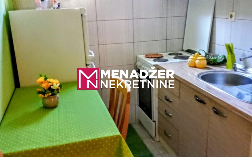 GARSONjERA NAMJEŠTENA 30 m2 – KOD GINTAŠA