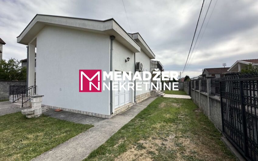 KUĆA NAMJEŠTENA 400 m2, PLAC 700 m2 – ZLATICA