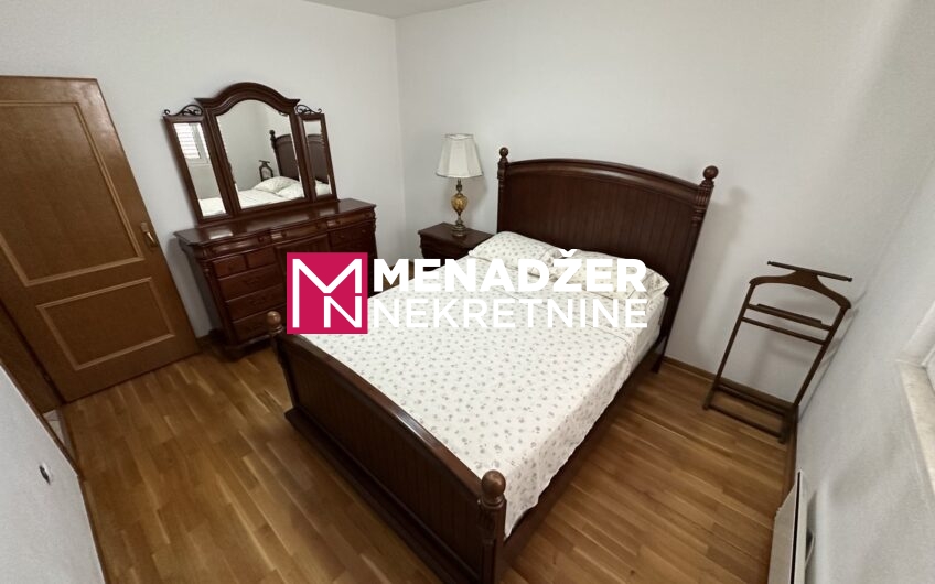KUĆA NAMJEŠTENA 400 m2, PLAC 700 m2 – ZLATICA