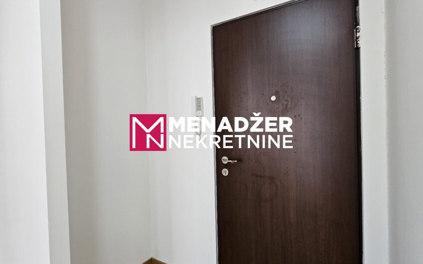 DVOSOBAN PRAZAN STAN 65 m2, GARAŽA – CITY KEJ