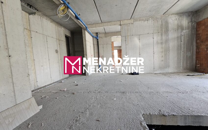 POSLOVNI PROSTOR 350 m2-CENTRAL POINT