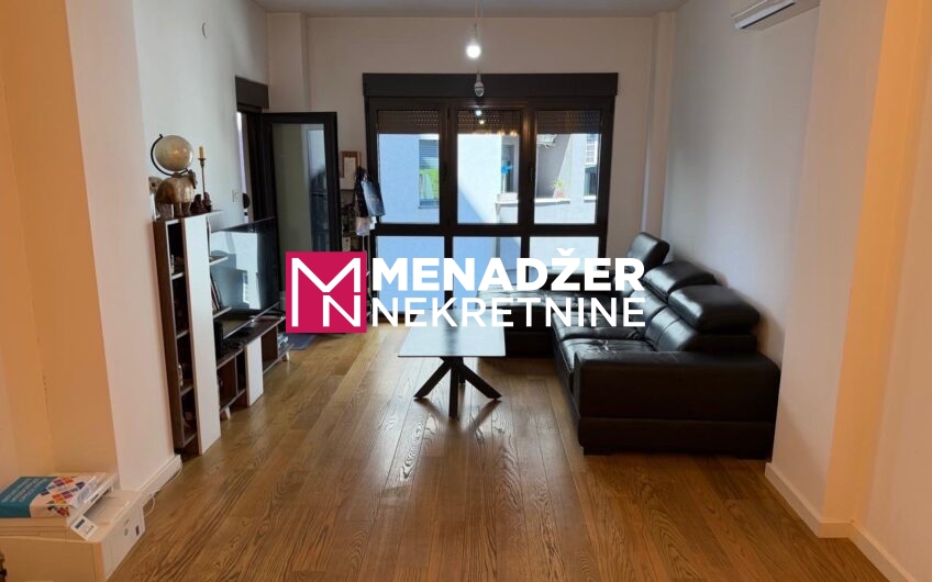 DVOSOBAN POLUNAMJEŠTEN STAN 78 m2 – CENTAR