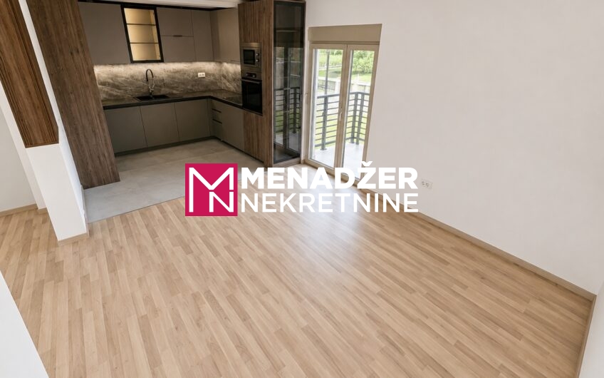 KUĆA 360 m2, PLAC 1 000 m2 – DONjA GORICA
