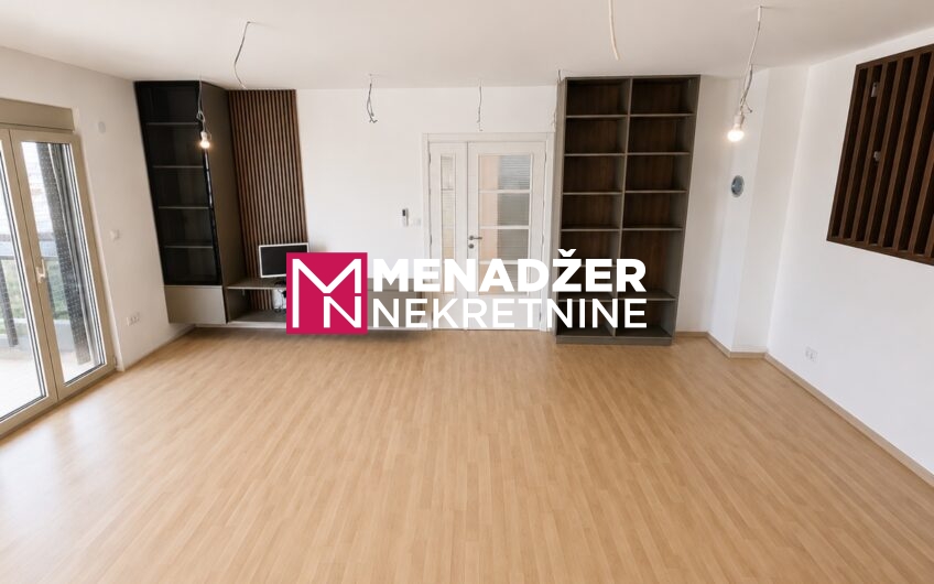 KUĆA 360 m2, PLAC 1 000 m2 – DONjA GORICA