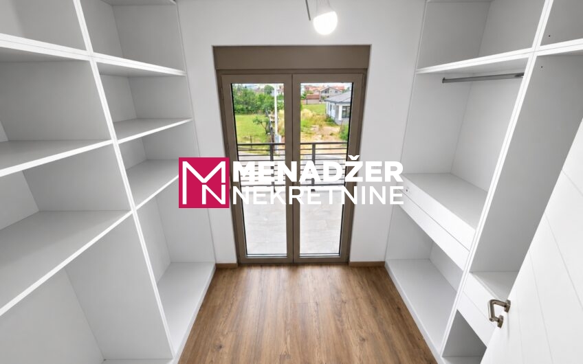 KUĆA 360 m2, PLAC 1 000 m2 – DONjA GORICA