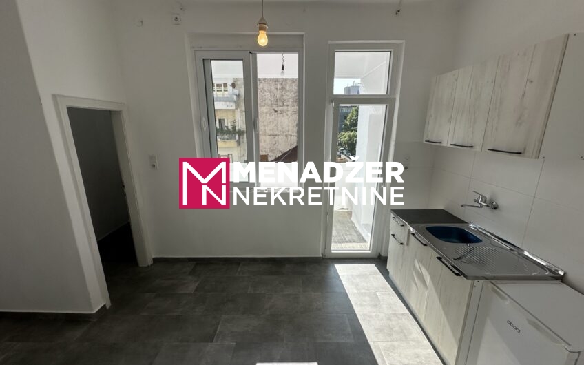 DVOSOBAN STAN 69 m2 – CENTAR