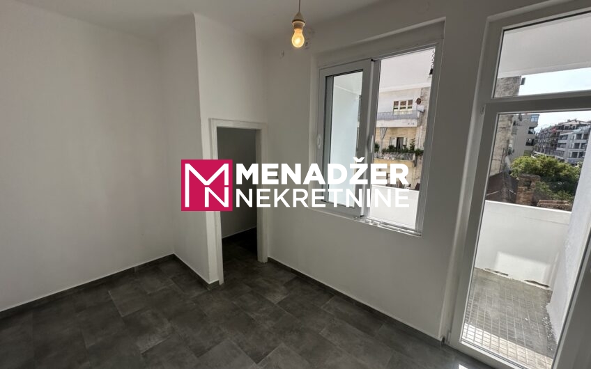 DVOSOBAN STAN 69 m2 – CENTAR