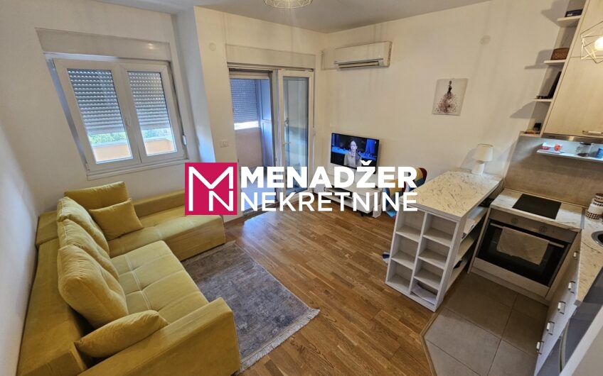 GARSONjERA NAMJEŠTENA 27 m2 – CITY KEJ