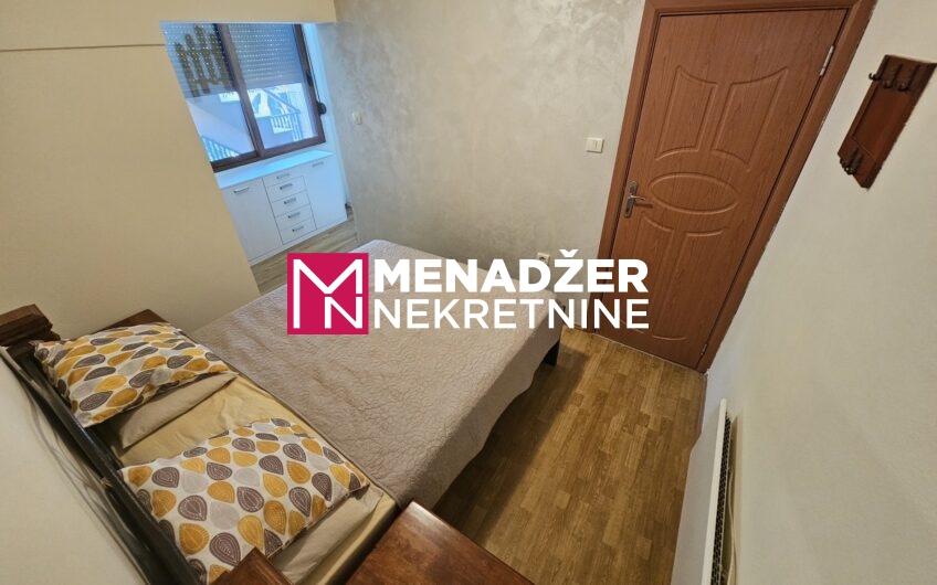 KUĆA NAMJEŠTENA 90 m2, PLAC 850 m2 – MAREZA