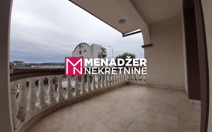 KUĆA 360 m2 – MOMIŠIĆI
