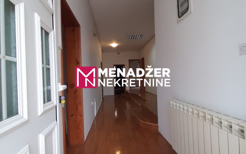 KUĆA 360 m2 – MOMIŠIĆI