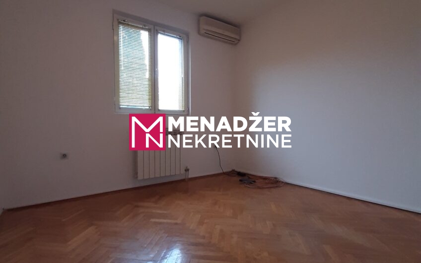KUĆA 360 m2 – MOMIŠIĆI