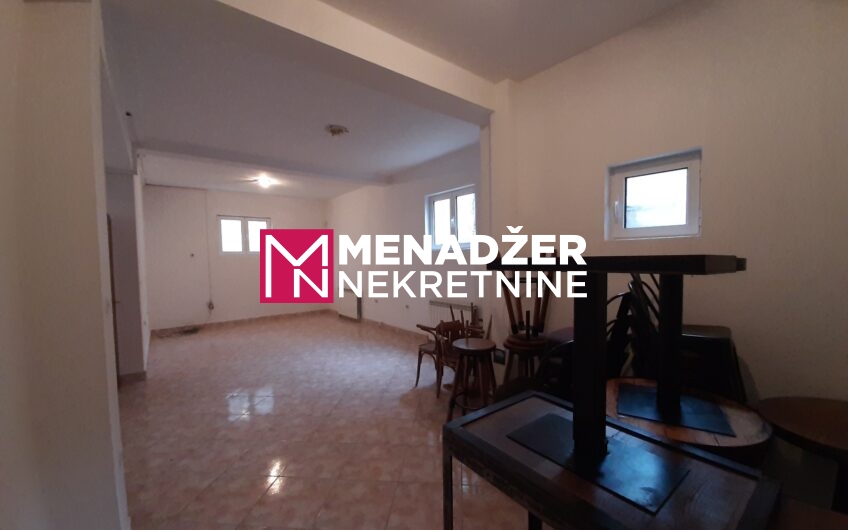 KUĆA 360 m2 – MOMIŠIĆI