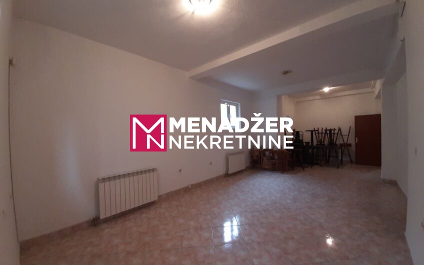 KUĆA 360 m2 – MOMIŠIĆI