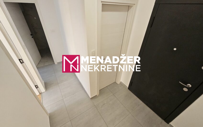 DVOSOBAN PRAZAN STAN 66 m2, GARAŽA – STARI AERODROM