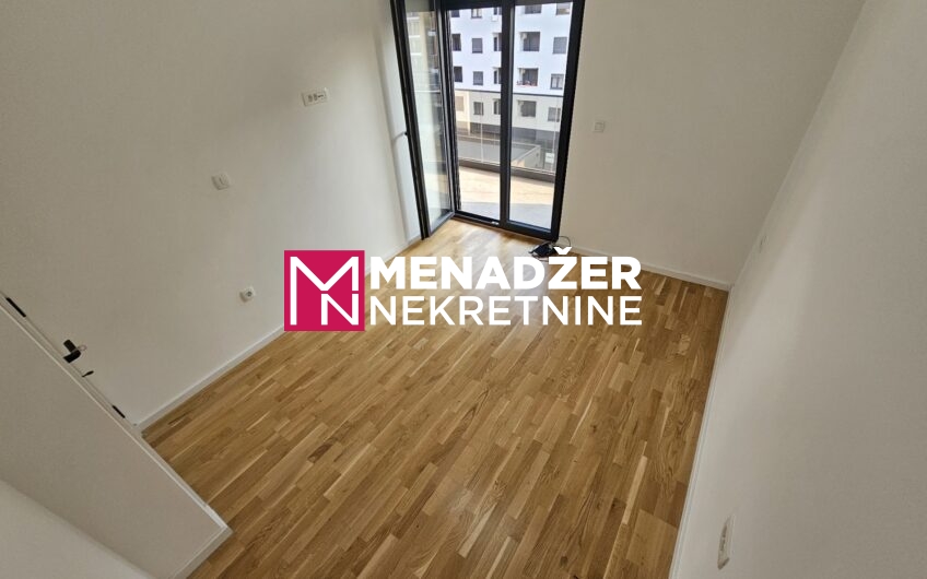 DVOSOBAN PRAZAN STAN 66 m2, GARAŽA – STARI AERODROM
