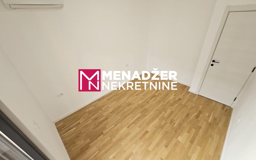 DVOSOBAN PRAZAN STAN 66 m2, GARAŽA – STARI AERODROM