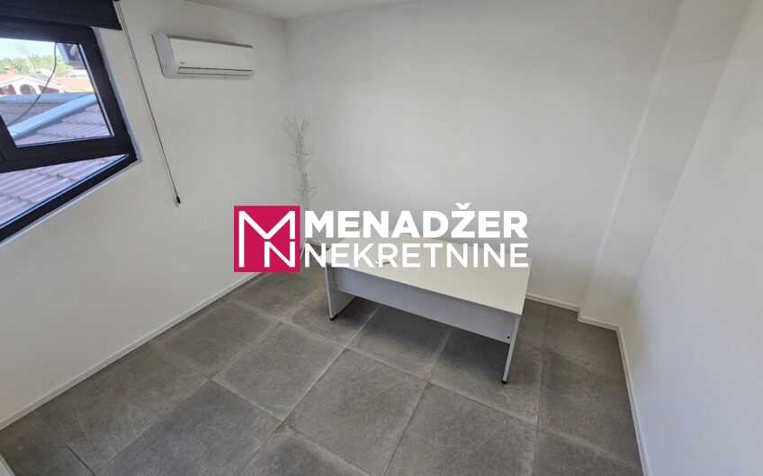POSLOVNI PROSTOR 120 m2 – CENTAR