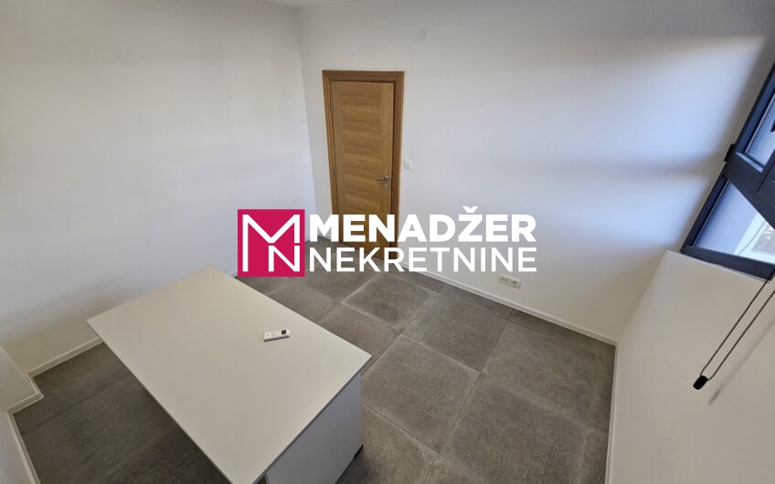 POSLOVNI PROSTOR 120 m2 – CENTAR