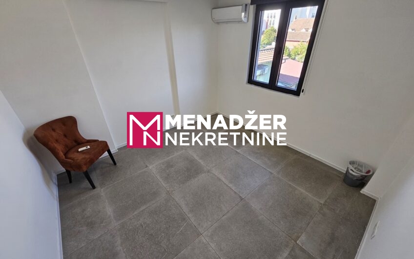 POSLOVNI PROSTOR 120 m2 – CENTAR