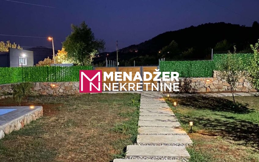 KUĆA NAMJEŠTENA 60 m2, PLAC 1 000 m2 – GORNjI KOKOTI