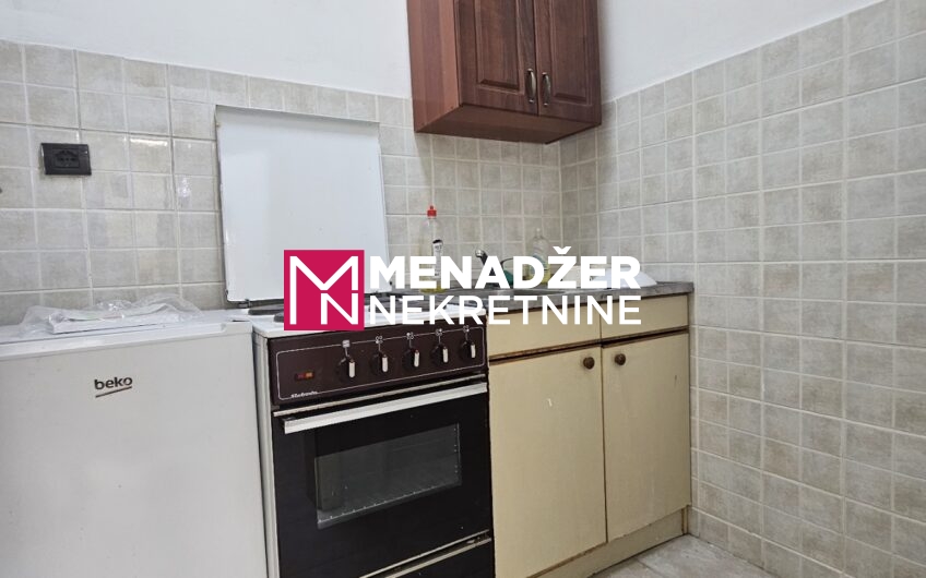 KANCELARIJSKI PROSTOR 35 m2 – PREKO MORAČE