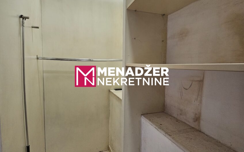 POSLOVNI PROSTOR 69 m2 – CENTAR