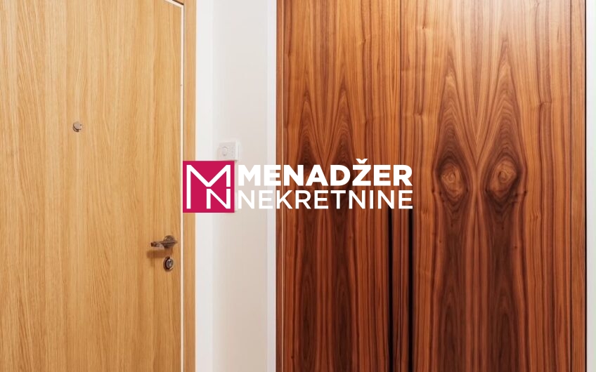 JEDNOSOBAN LUX NAMJEŠTEN STAN 50 m2, GARAŽA – CENTRAL POINT