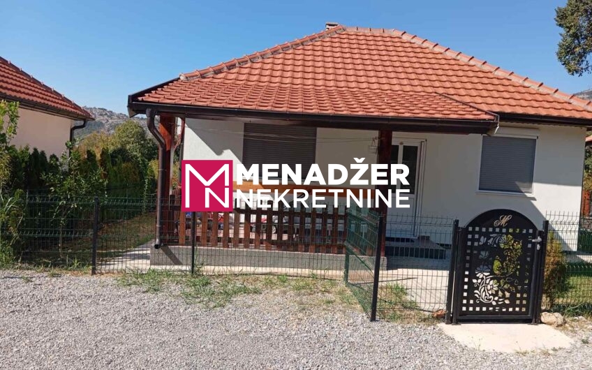KUĆA NAMJEŠTENA 70 m2 – DOLjANI