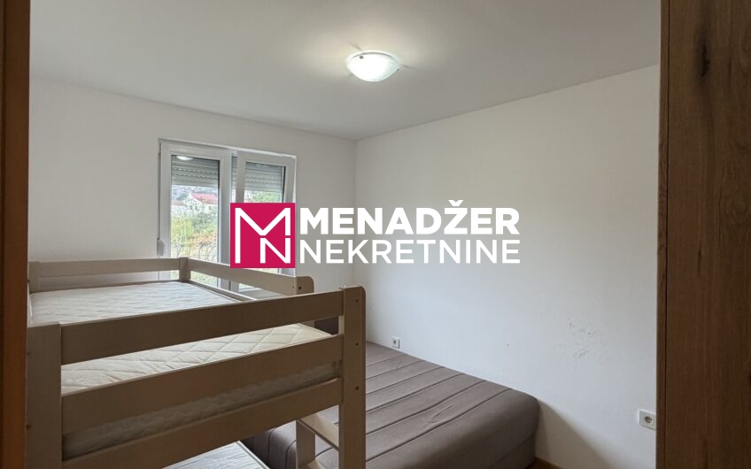 KUĆA NAMJEŠTENA 70 m2 – DOLjANI